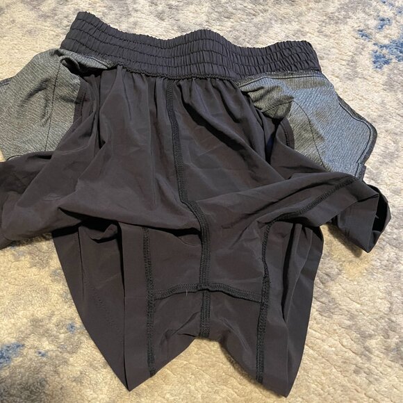 Women's Black Villa Lightweight Short, Size Small - Picture 6 of 7